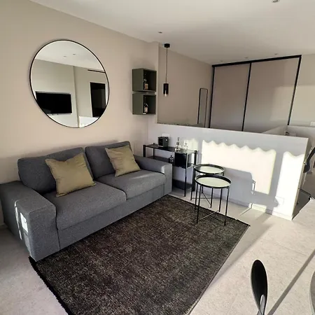 Apartamento Dernier Etage Coeur Menton, Vue Parking Prive Menton